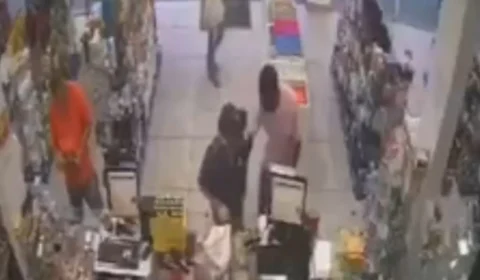 VÍDEO: idoso, de 81 anos, imobiliza e bate em ladrão em farmácia de Goiânia