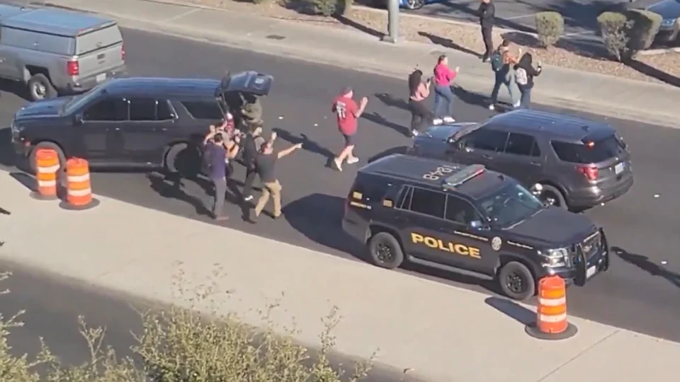 VÍDEOS: campus de universidade em Las Vegas é atacado por atirador nos EUA