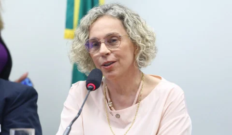 Devedor de pensão alimentícia terá registro no eSocial, decide comissão