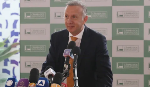 Relator da Reforma Tributária mantém IPI para garantir competitividade da Zona Franca