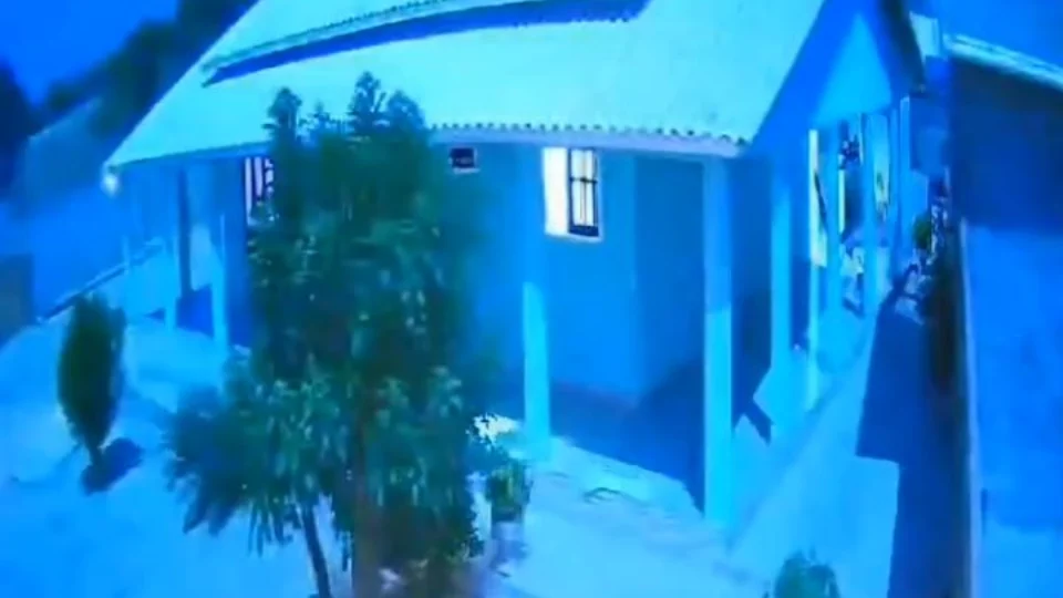 VÍDEO: queda de meteoro ilumina céu na Bahia