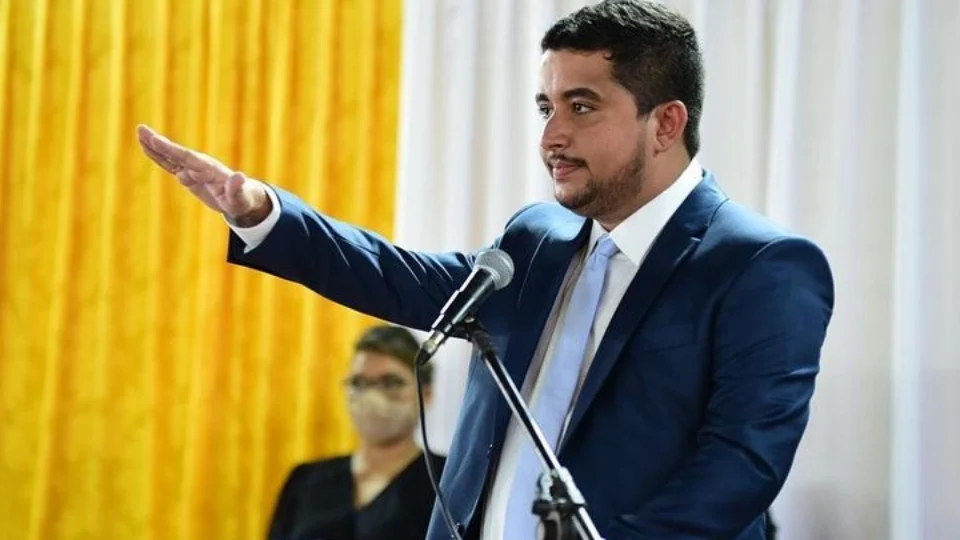 Pedro Henrique Machado é reconduzido ao cargo de prefeito de Alto Alegre