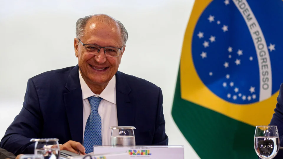 Governo lança política industrial para o desenvolvimento até 2033