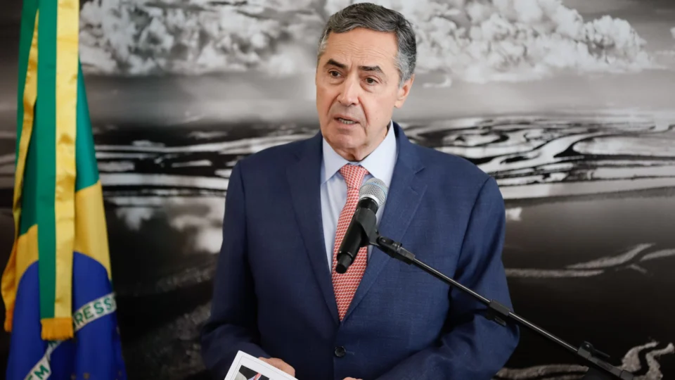 Barroso autoriza governador do Acre a passar o ano novo com irmãos