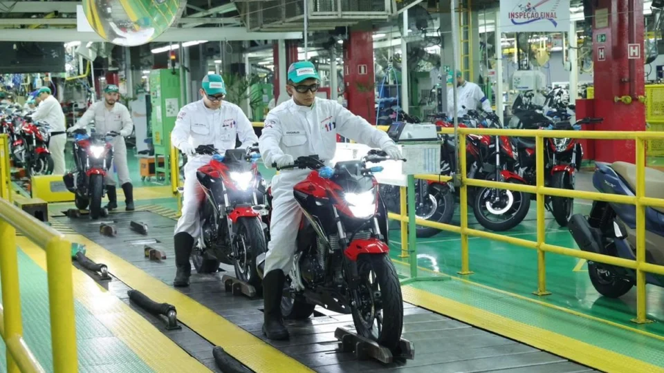 Honda Motos encerra 2023 com boa performance e alto crescimento