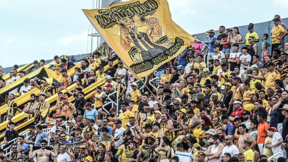 FAF anuncia primeiro jogo noturno na Arena da Amazônia; confira