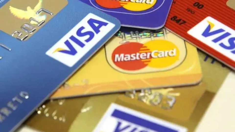 Lei que limita juros do cartão de crédito começa valer nesta terça-feira