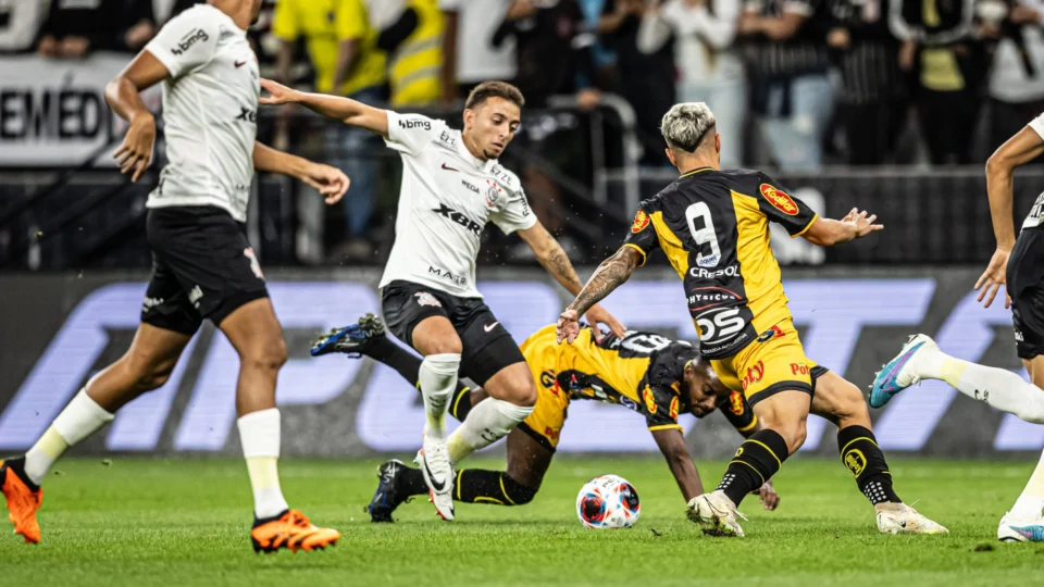 Corinthians bate Novorizontino e decide Copinha contra Cruzeiro