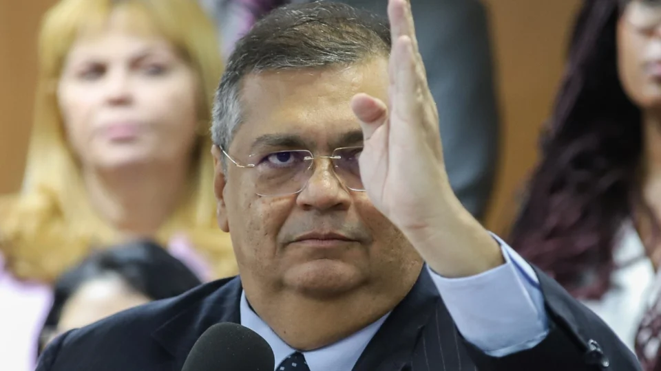 Flávio Dino insiste que emendas só retornem com medidas de transparência