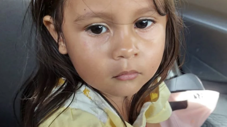 Criança é encontrada em posto de gasolina no Novo Airão-AM