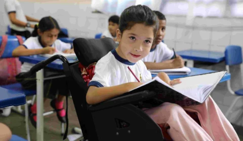 Transferência de novos alunos com deficiência começa quarta-feira, 10, no AM