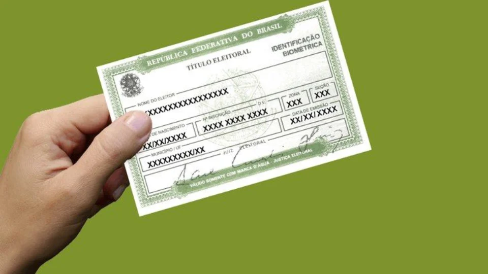 Eleitor pode imprimir 2ª via do título em casa; entenda