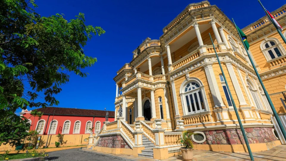 Espaços culturais em Manaus têm horário de funcionamento diferenciado