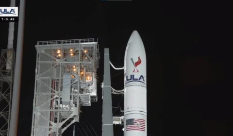 EUA lançam primeiro foguete rumo à Lua após mais de meio século