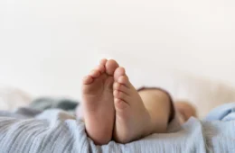 Morre bebê brasileira de 1 ano no Líbano, confirma o Itamaraty