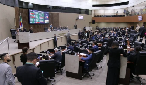 Fundeb: vereadores de Manaus pedem informações sobre não pagamento