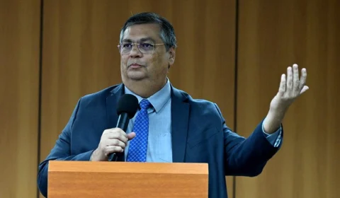 GLO vai ser prorrogada em portos e aeroportos por 6 meses, diz Dino  