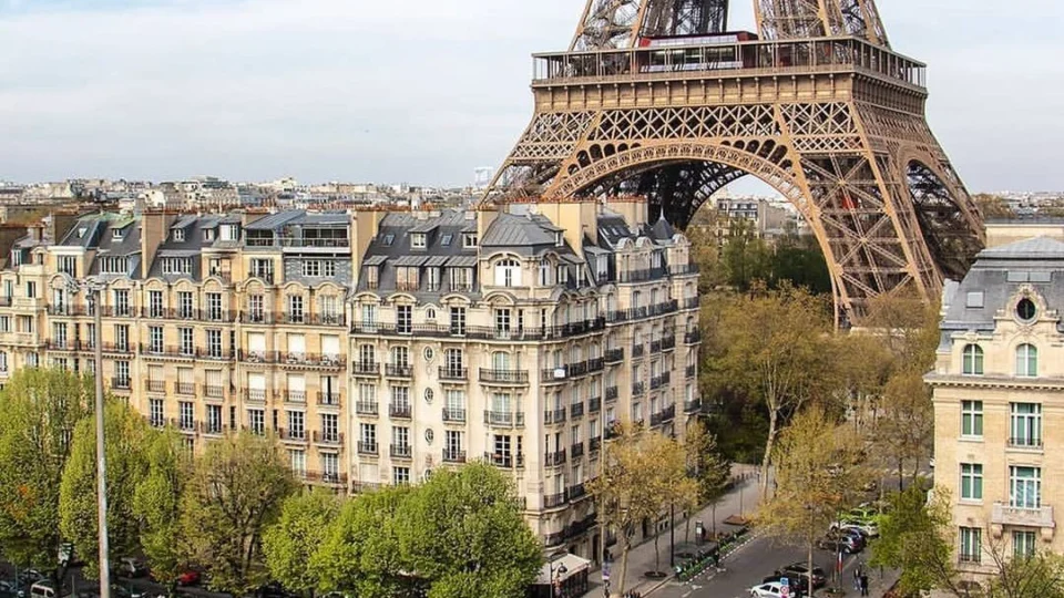 Jogos Olímpicos de 2024 provocam aumento de até 475% na rede hoteleira de Paris