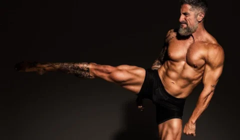 Marcos Mion impressiona com resultado de preparação para filme sobre MMA