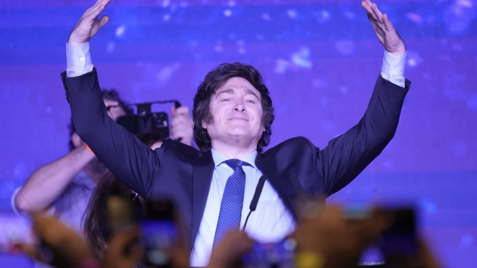 Milei diz que ‘cedo ou tarde’ fechará Banco Central na Argentina