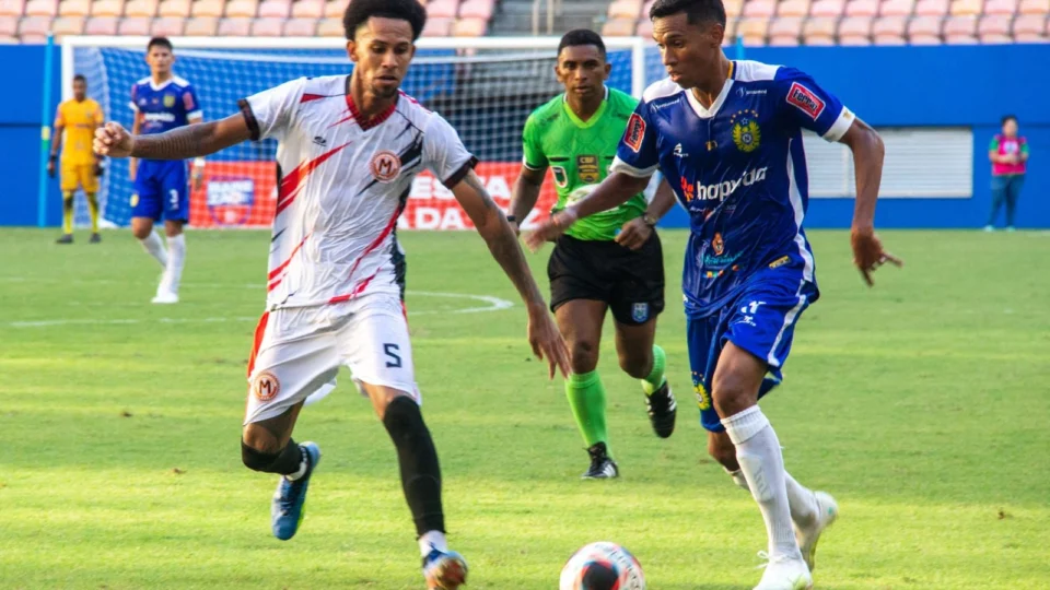 Nacional e Manauara empatam sem gols na Arena da Amazônia