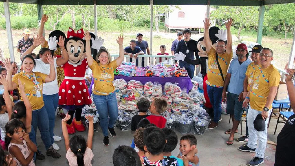 Última ação natalina é realizada na zona rural de Manaus