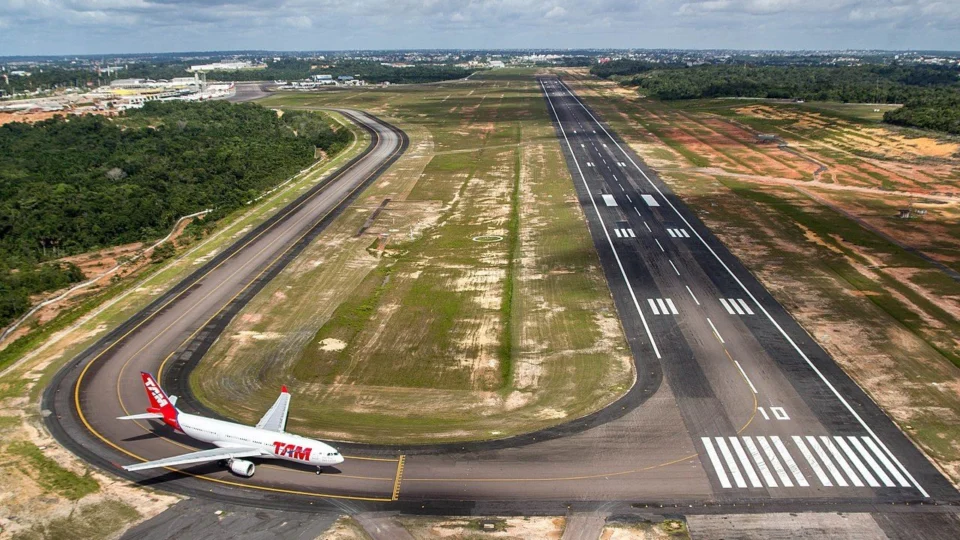 Pista do Aeroporto de Manaus volta a operar 24 horas nesta terça (9)