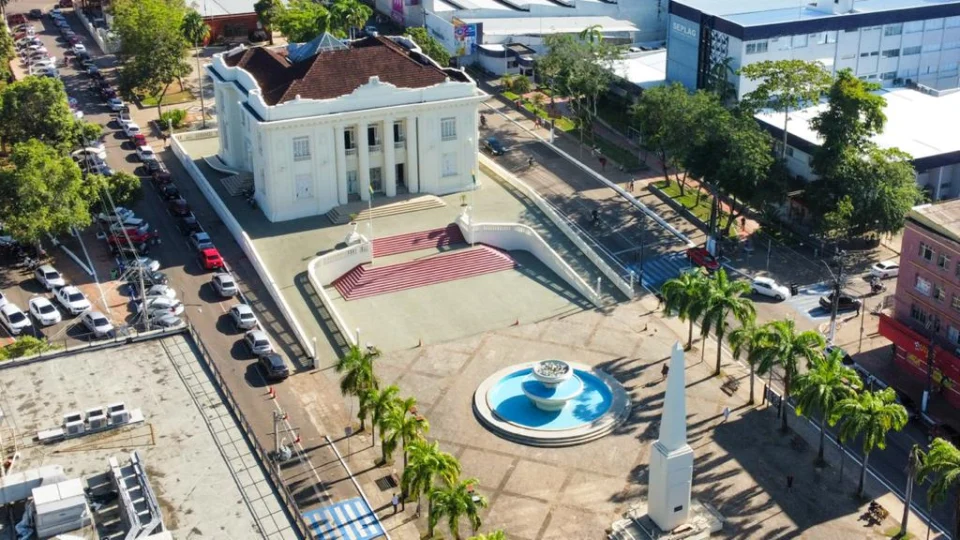 Acre decreta ponto facultativo na última sexta-feira de 2023