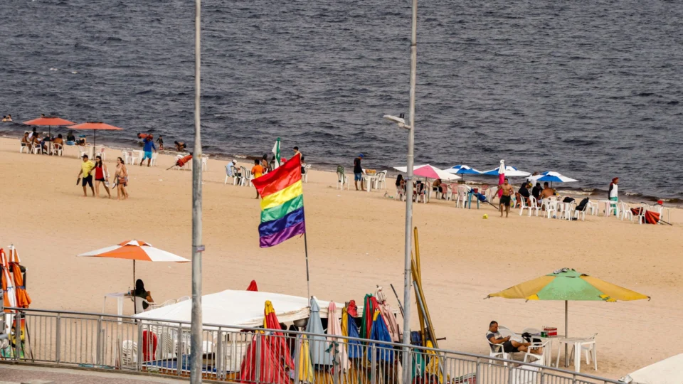 Praia da Ponta Negra será desinterditada em Manaus