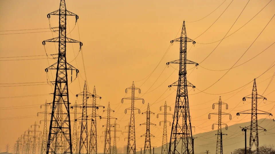 Brasil registra segundo recorde consecutivo de consumo de energia em novembro