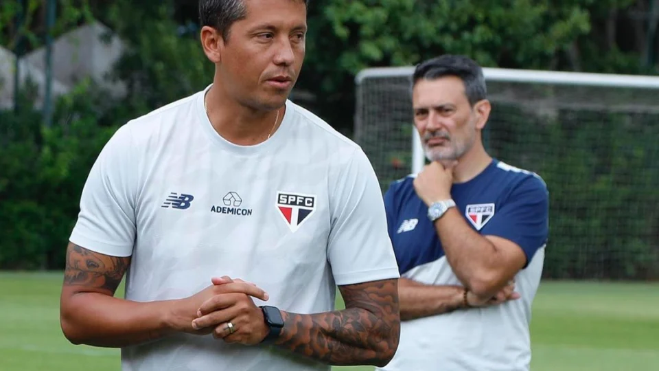 Reforços e Thiago Carpini podem estrear no São Paulo neste sábado, 20