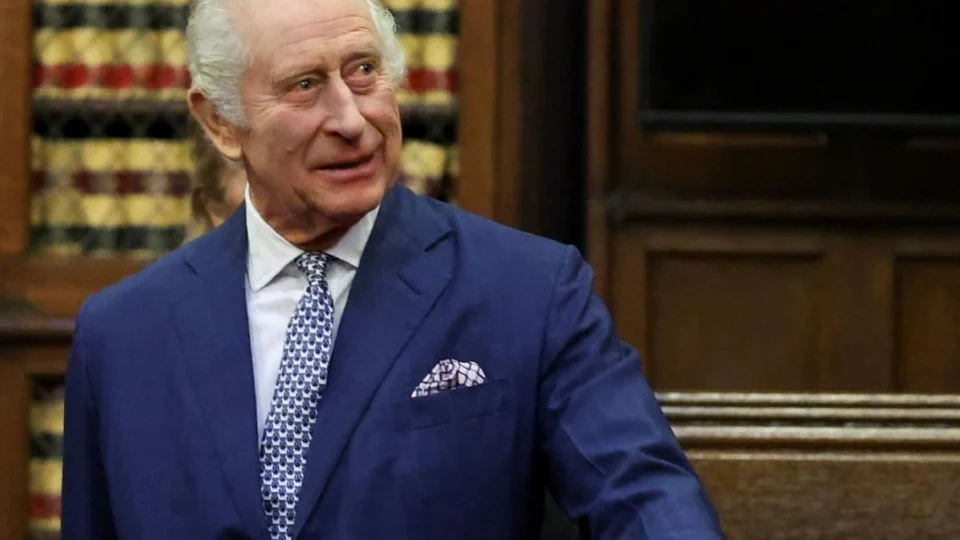 Rei Charles III está com câncer, afirma Palácio de Buckingham