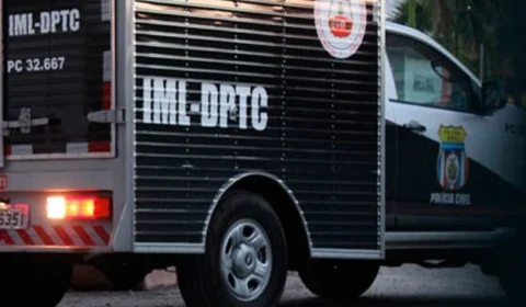 Dois homens são assassinados em frente a mercadinho no Mutirão, na ZN de Manaus