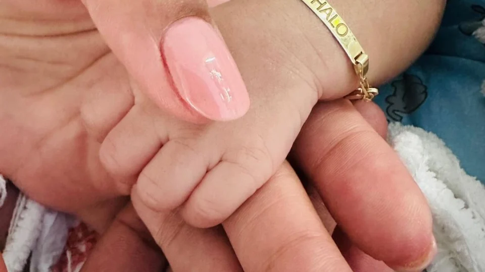 Halle Bailey, atriz que faz Ariel em ‘A Pequena Sereia’, deu à luz ao 1º filho