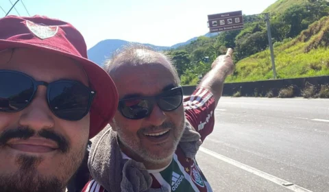 Pai e filho, torcedores do Fluminense percorrem 125 km para cumprir promessa após 15 anos