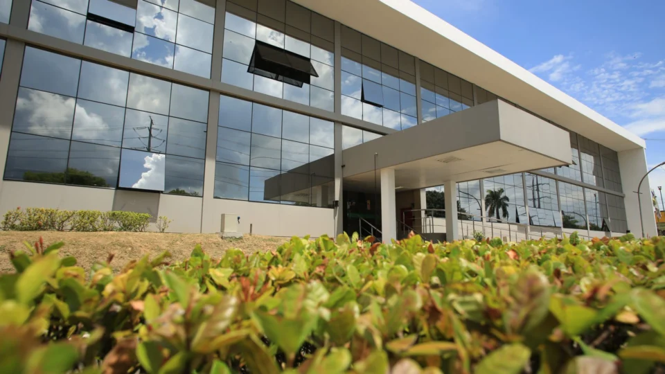 Fundeb: Prefeitura de Manaus é notificada pelo TCE-AM para esclarecimentos