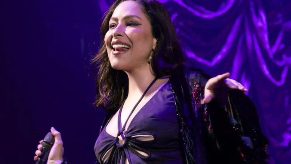 Pitty elogia Manu Gavassi e ironiza Beyoncé: ‘veio fazer a irmã Dulce’