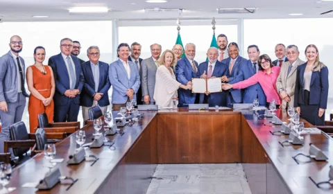 Sancionada lei que estabelece revisão anual da tabela do SUS