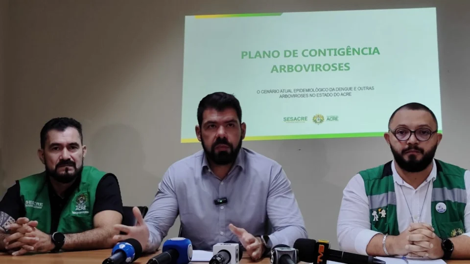 Acre anuncia plano de combate a dengue e criação de 18 leitos de UTI
