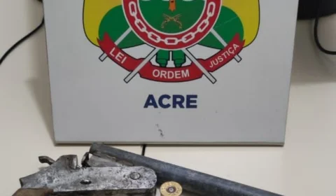 PM apreende armas e detém quatro pessoas no Cidade do Povo, Rio Branco