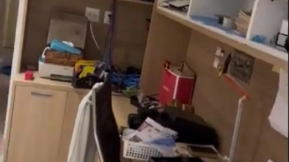 ‘Muitas coisas reviradas’, diz Carlos Bolsonaro após operação da PF