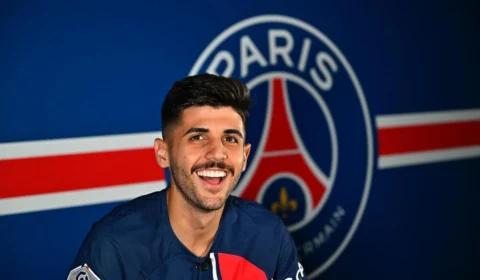 São Paulo confirma venda e zagueiro Beraldo é anunciado pelo PSG