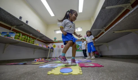 Começam inscrições para mais de 2,4 mil vagas em creches de Manaus