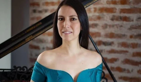 Pianista Andrea García Lascurain realiza masterclass gratuito em Manaus