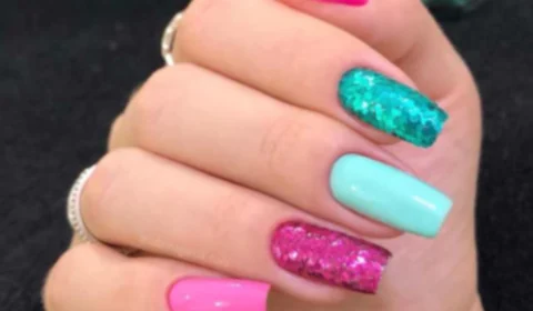5 ideias de unhas para o Carnaval 2024
