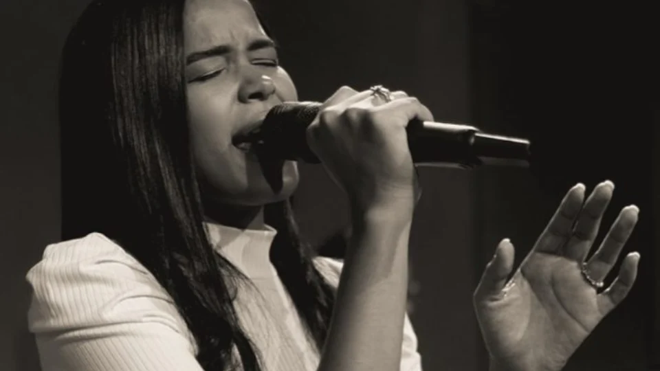 Morre cantora gospel Aclécia Silva, vítima de acidente de trânsito na Bahia