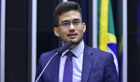 Justiça encerra processo de Eduardo Bolsonaro contra Kim Kataguiri