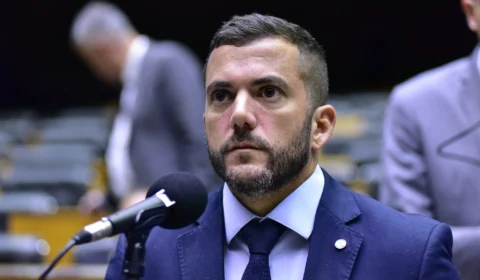 Carlos Jordy é reconduzido à liderança da oposição da Câmara