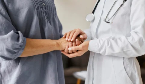 Janeiro Branco: profissional alerta sobre uso racional de medicamentos