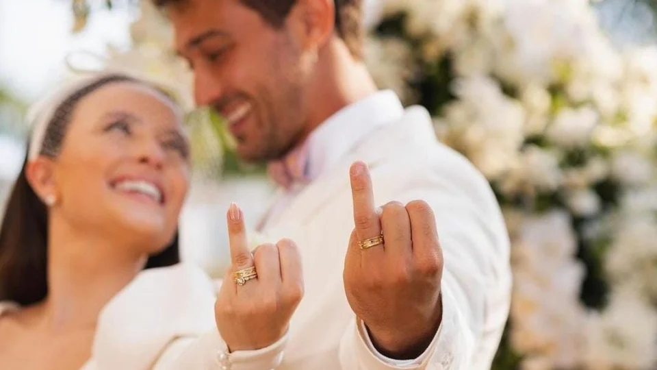 Larissa Manoela não convida os pais para o casamento; saiba mais